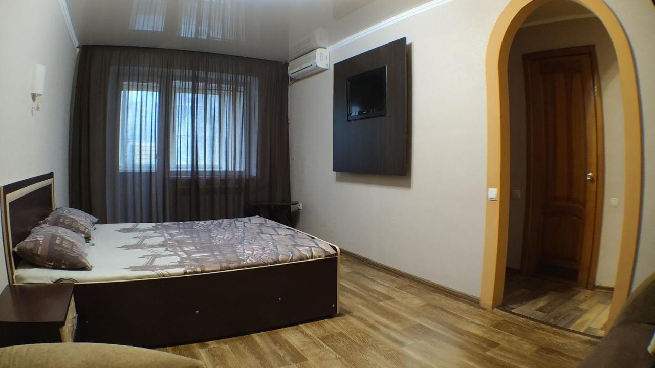 Апартаменты В Центре Металлургов 27 Kr Apartments Кривий Ріг Екстер'єр фото